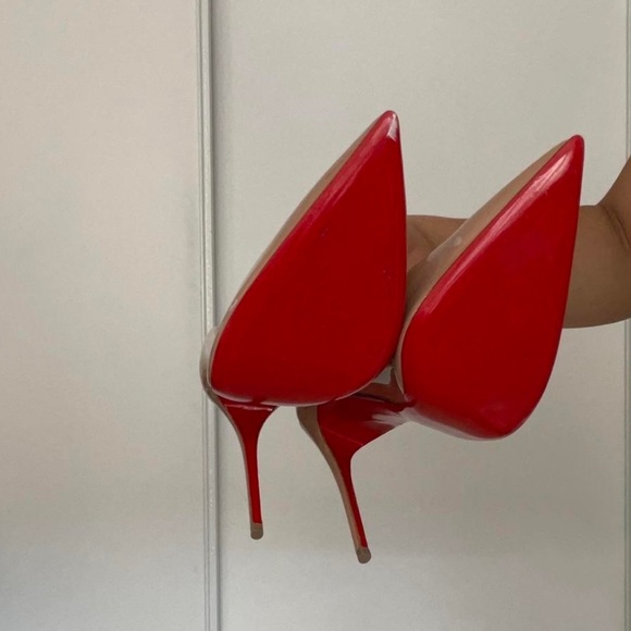 Christian Louboutin 'So Kate' Heels - Picture 3 of 3